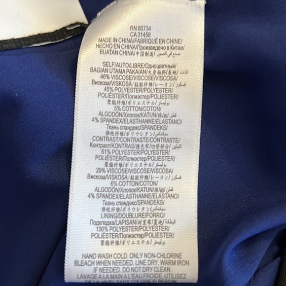 BCBGMAXAZRIA Short Sleeved Blue & Black Colorblock Dress Size 10 - Picture 10 of 10